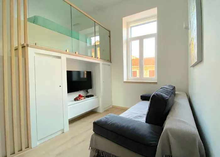 Lägenhet Orchard On Rokova St - 5 Min Walk To The Old Town Of *