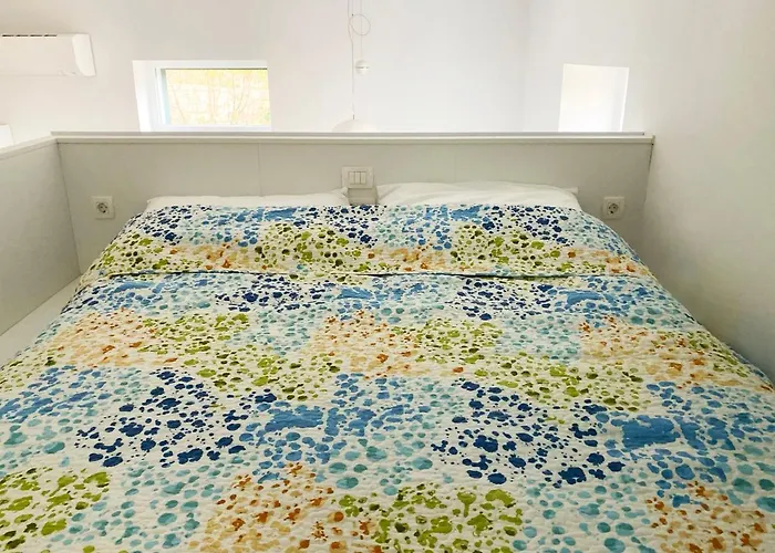 Lägenhet Orchard On Rokova St - 5 Min Walk To The Old Town Of